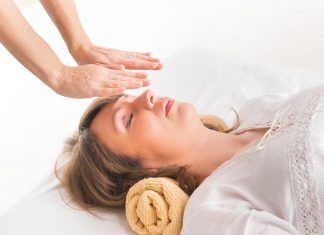 Reiki: las manos, un recurso terapéutico para trabajar con energías sutiles Reiki: las manos, un recurso terapéutico para trabajar con energías sutiles