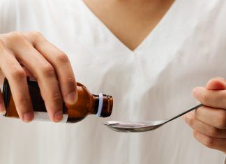 ¿Qué jarabes son mucolíticos y expectorantes? jarabe