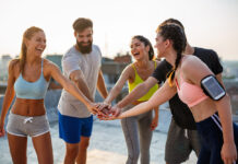 Magnesio y vida moderna: por qué cada vez más personas lo suplementan Fitness sport training people success and lifestyle concept