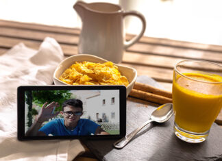 Hormesis, xenohormesis y polifenoles conversando durante el desayuno con cereales y cúrcuma