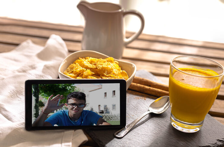 Hormesis, xenohormesis y polifenoles conversando durante el desayuno con cereales y cúrcuma