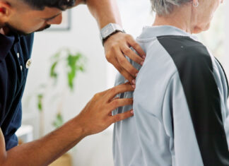 La Osteopatía, una aliada para conservar la movilidad de las personas mayores Osteopatia