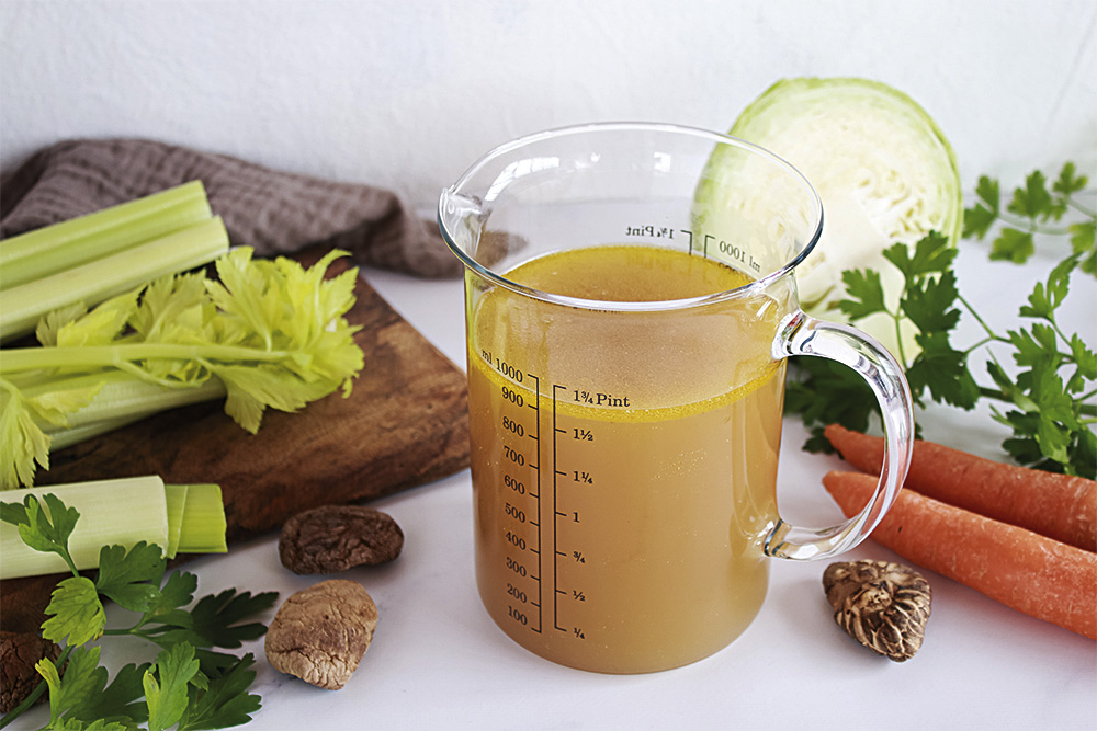 Caldo casero de verduras